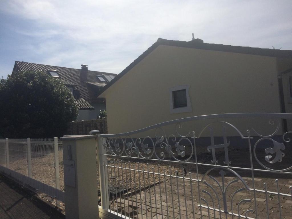 Sions Grosse Ferienwohnung Ferienwohnung Mit 3 Schlafzimmer, 2 Km Bis Zum Europapark Rust Kappel-Grafenhausen Eksteriør bilde